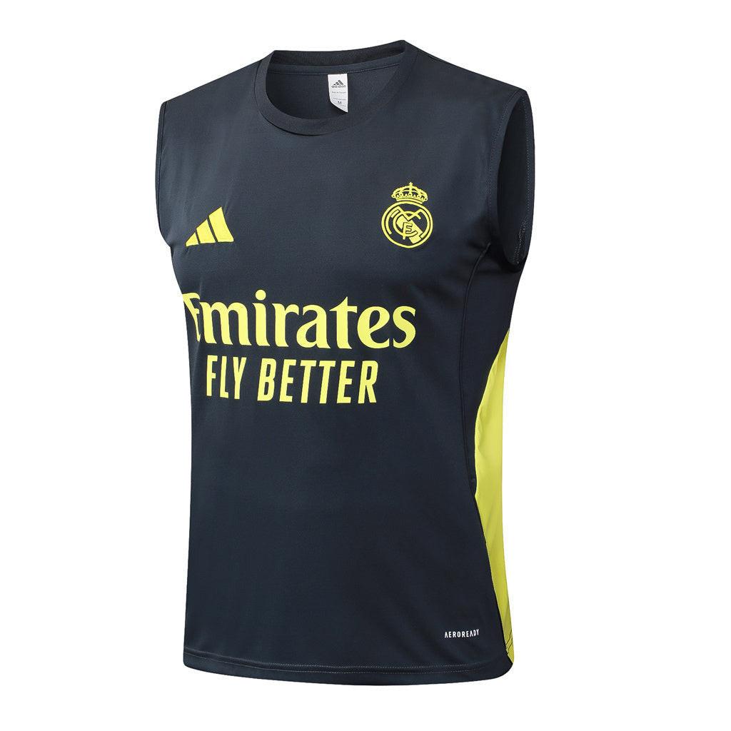 94DC9846-C3C0-E7AC-B958-B6F16A2F2332.jpg Real Madrid Training Jersey 25/26 - Image 1